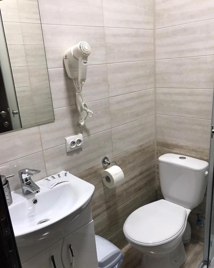 Gray Hotel Vynohradiv Esterno foto