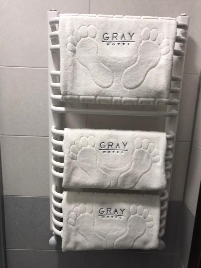 Gray Hotel Vynohradiv Esterno foto